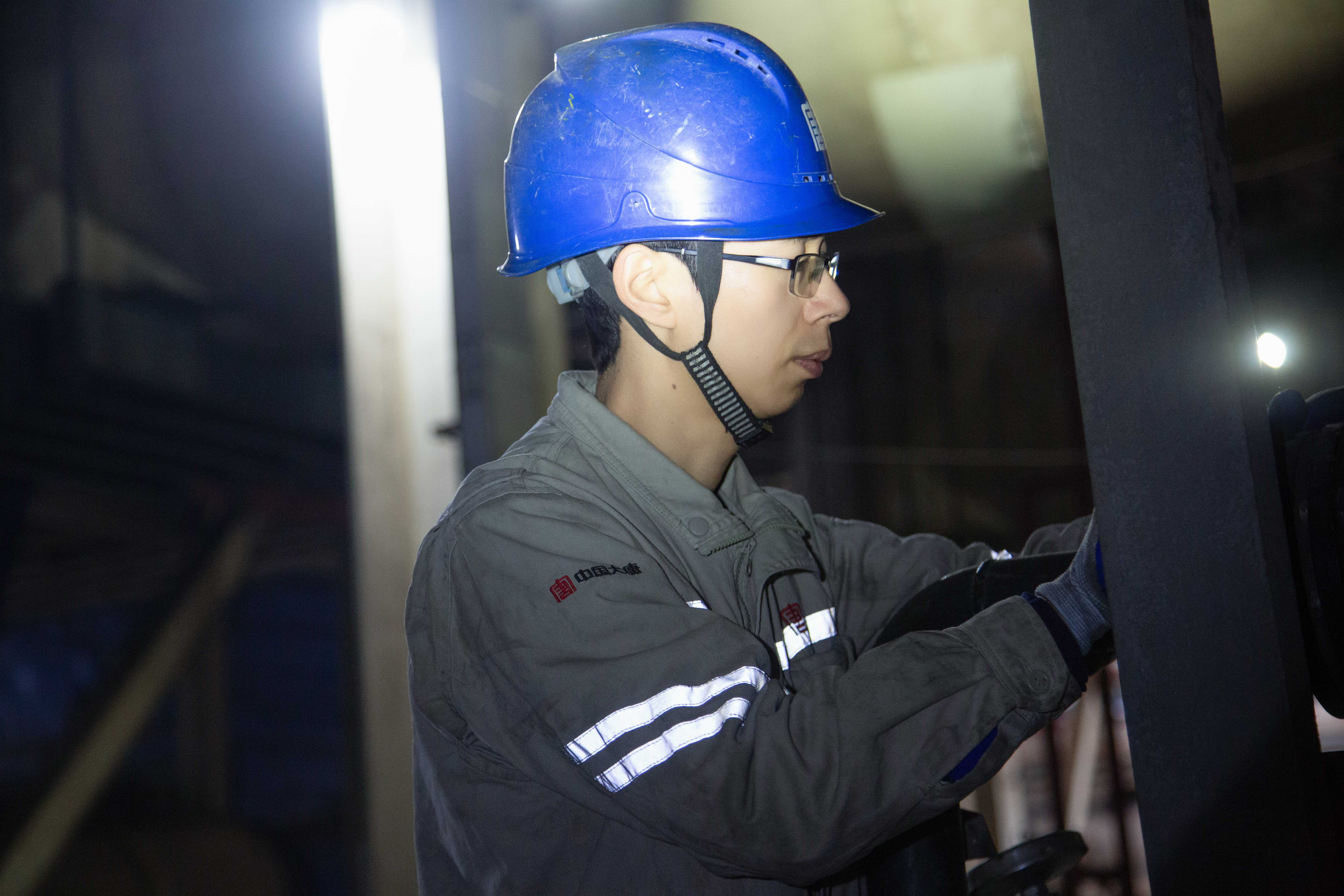 1706146235169083192.jpg 先進(jìn)工作者標(biāo)兵肖立輝:能源保供急先鋒.jpg